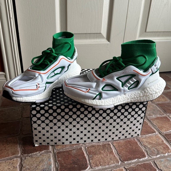 ADIDAS BY STELLA MCCARTNEY ULTRABOOST 22 SHOES - Picture 2 of 11